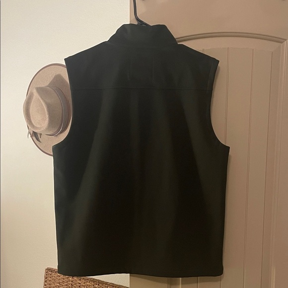 Mathews Men's Black Softshell Vest - Picture 2 of 2